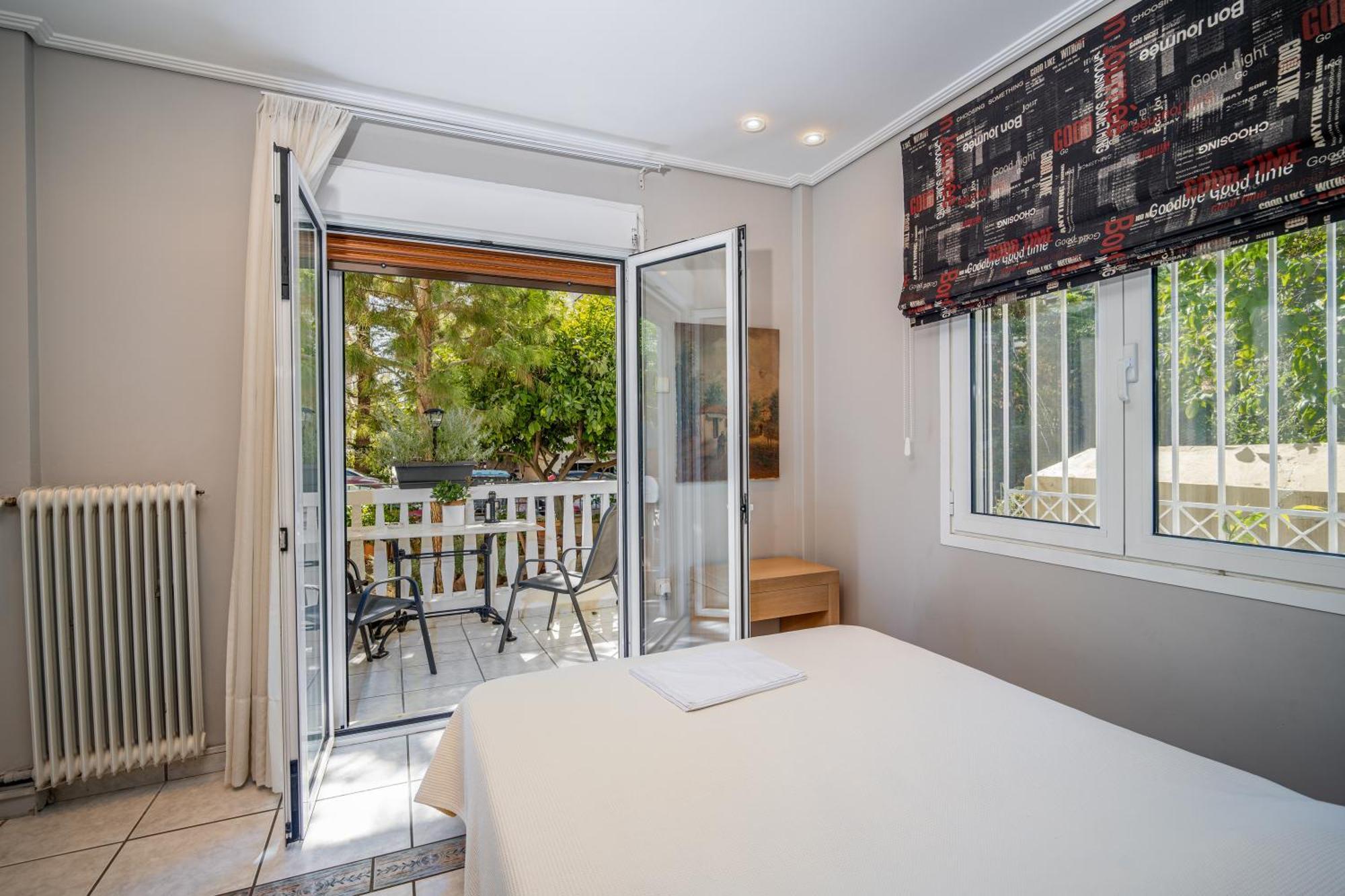 Angel , Luxury 2Bd Apartment Next To The Beach Афины Экстерьер фото