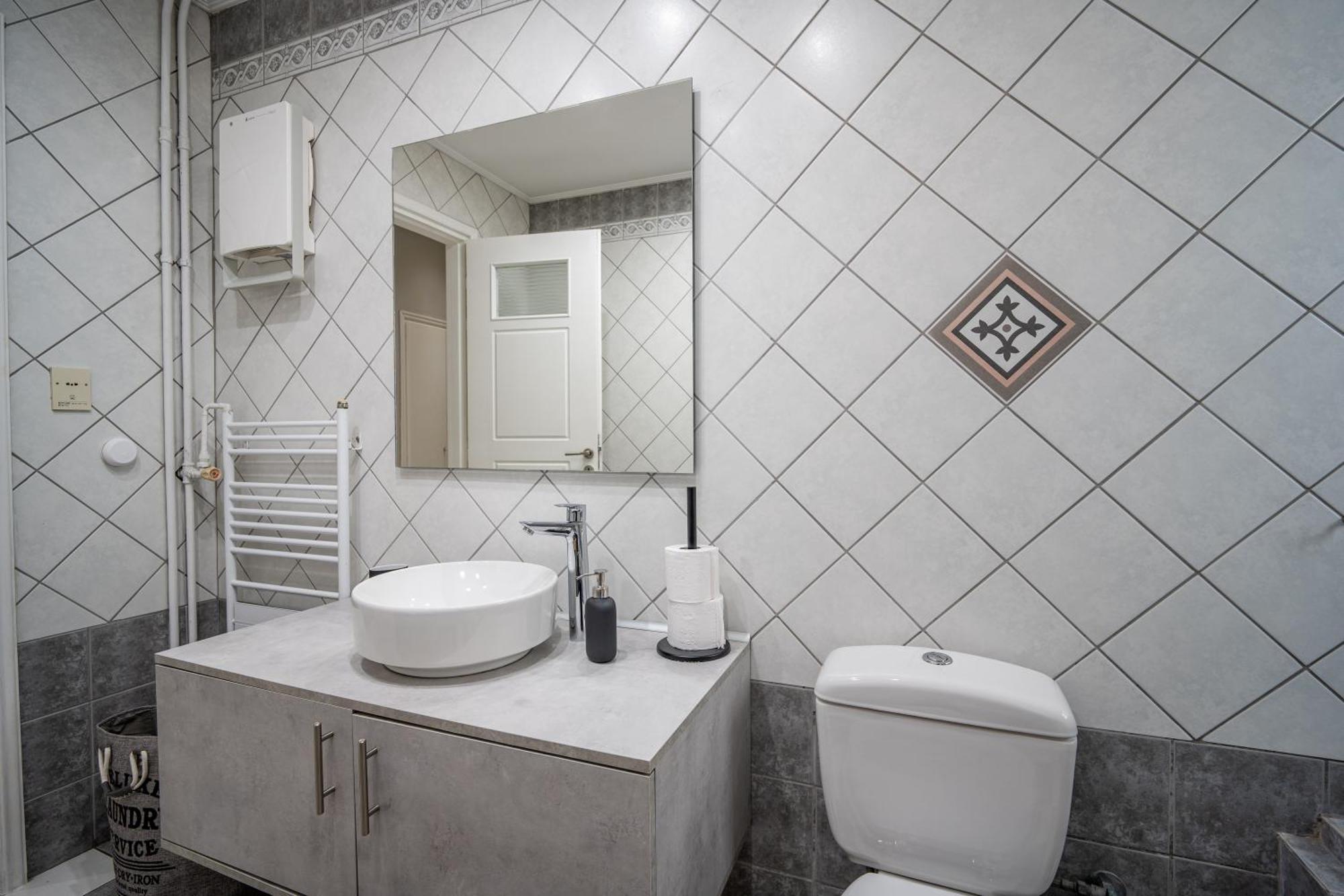 Angel , Luxury 2Bd Apartment Next To The Beach Афины Экстерьер фото